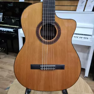 خرید انواع گیتار کلاسیک